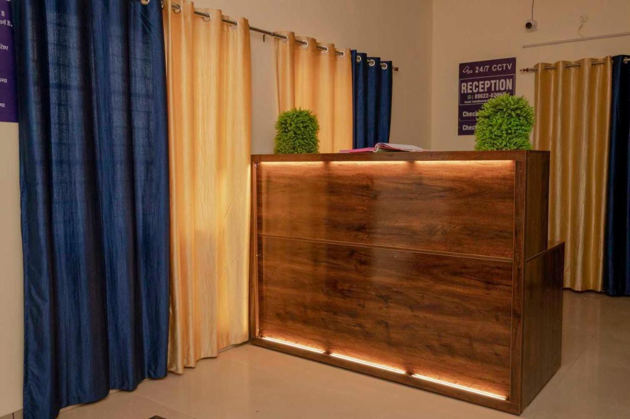 Hotel O Pop Hotel Blue Star Bhilái Kültér fotó