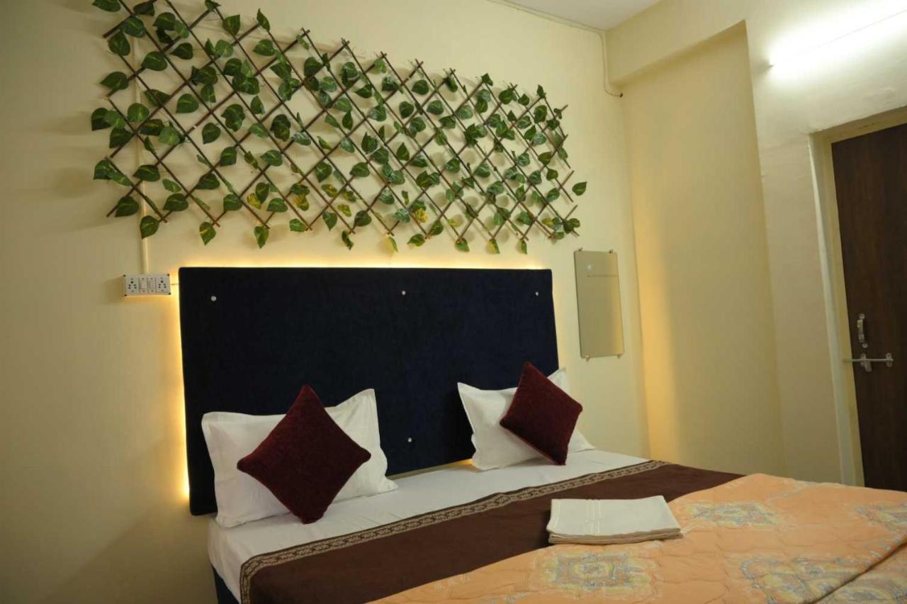 Hotel O Pop Hotel Blue Star Bhilái Kültér fotó