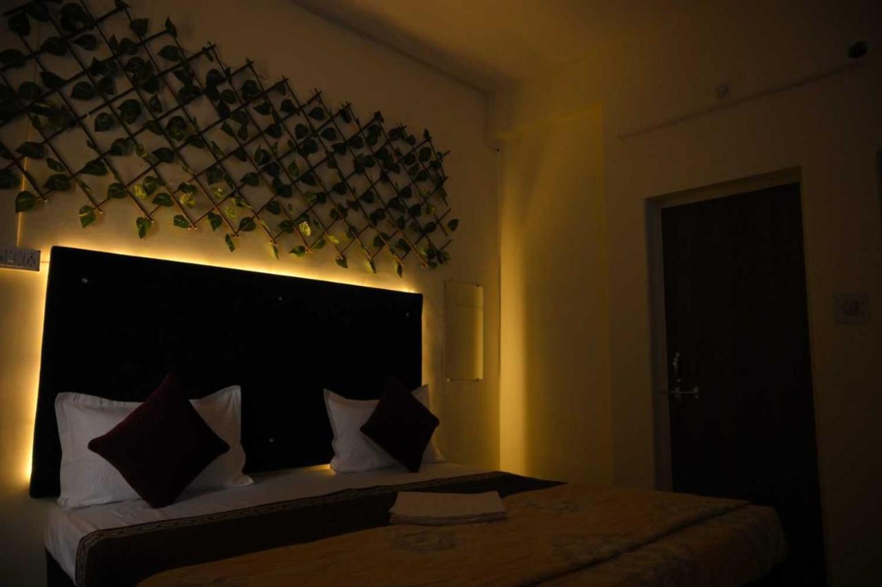 Hotel O Pop Hotel Blue Star Bhilái Kültér fotó